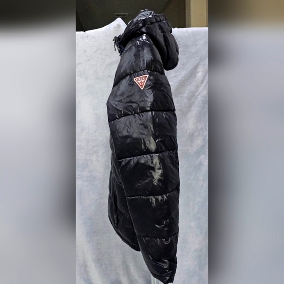 🆕Guess Men's Hooded Puffer Coat Size Small NWOT Retails $250 - Picture 4 of 12